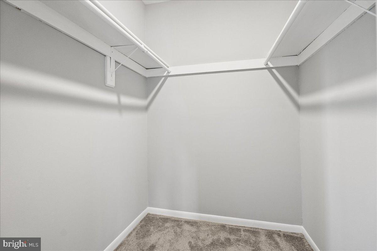 9639 Whiteacre Rd #B-4