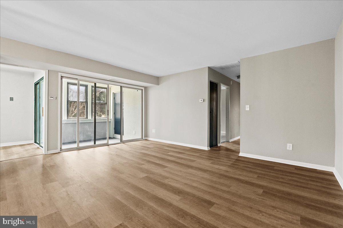 9639 Whiteacre Rd #B-4