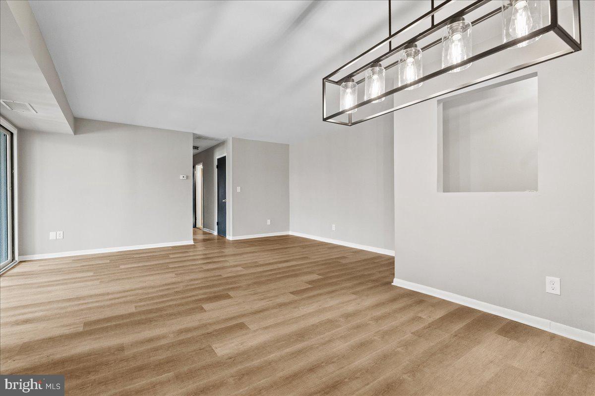 9639 Whiteacre Rd #B-4