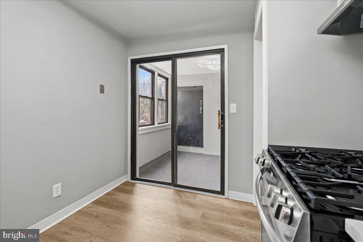 9639 Whiteacre Rd #B-4