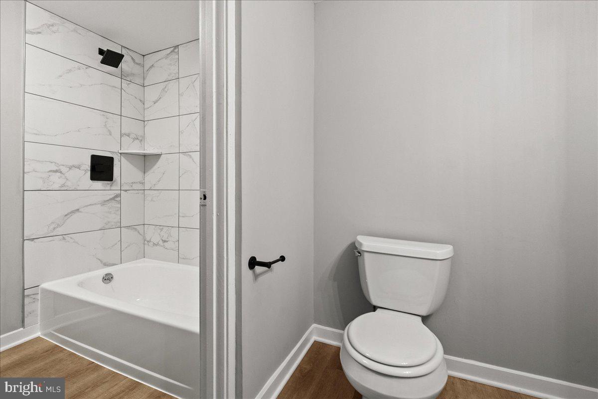 9639 Whiteacre Rd #B-4