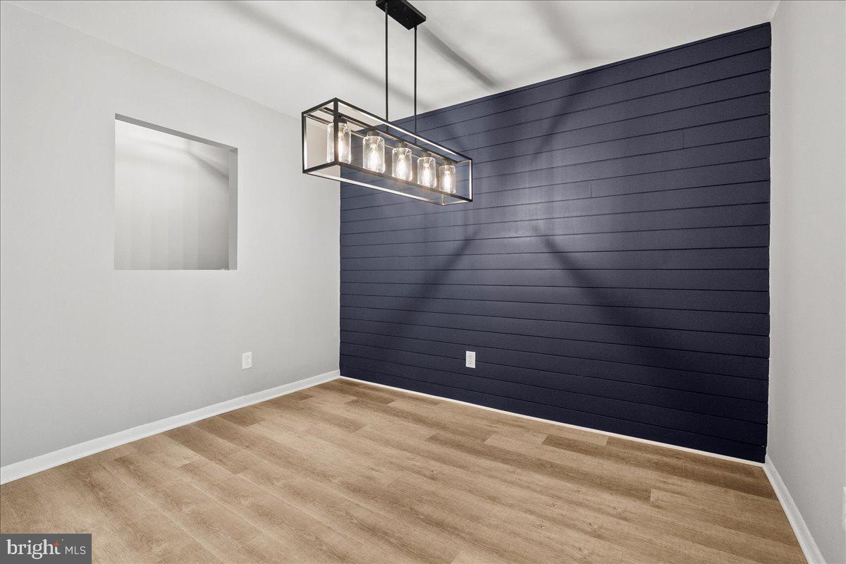 9639 Whiteacre Rd #B-4