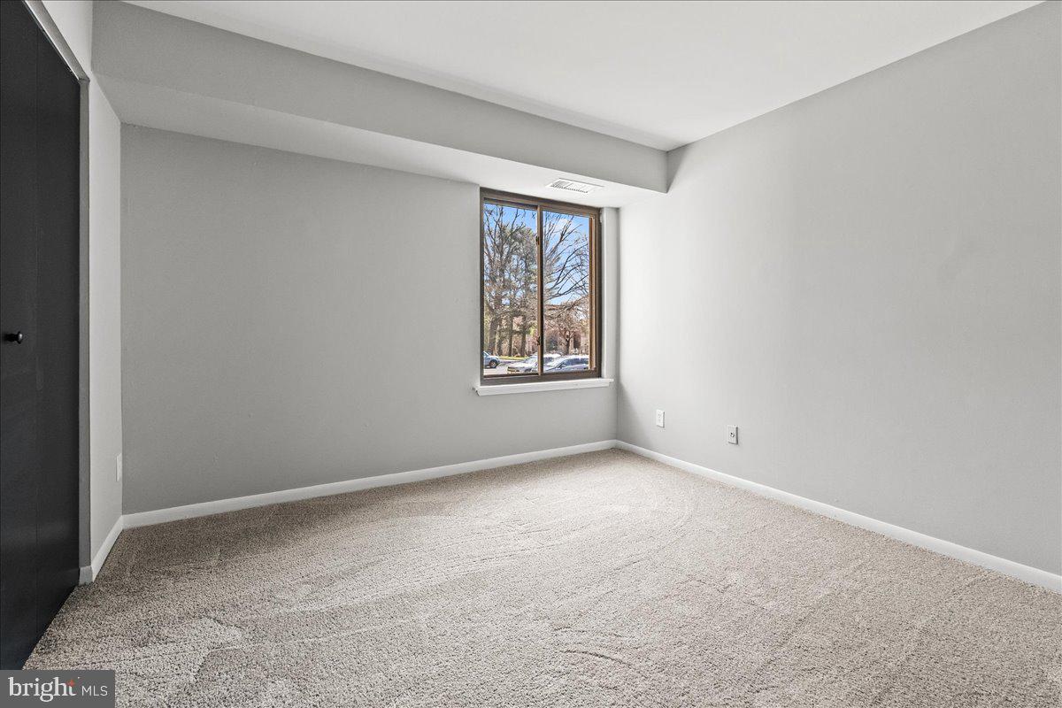 9639 Whiteacre Rd #B-4