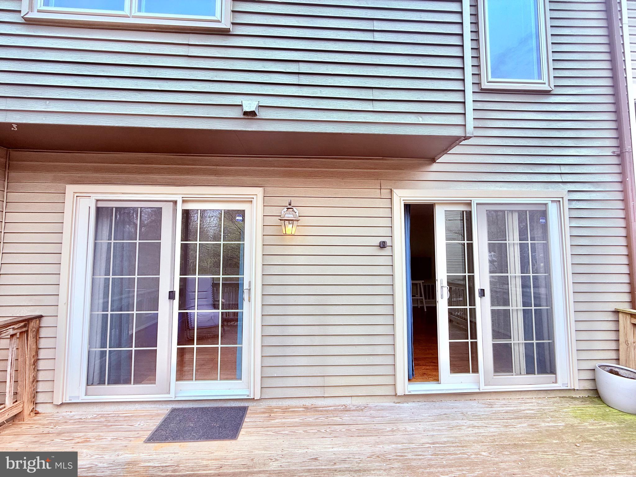 9475 Clocktower Ln