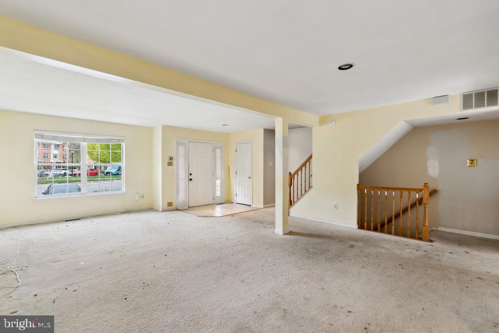 5235 LIGHTFOOT PATH