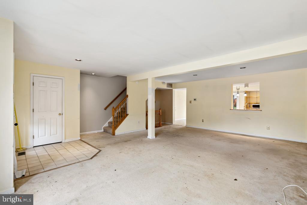 5235 LIGHTFOOT PATH