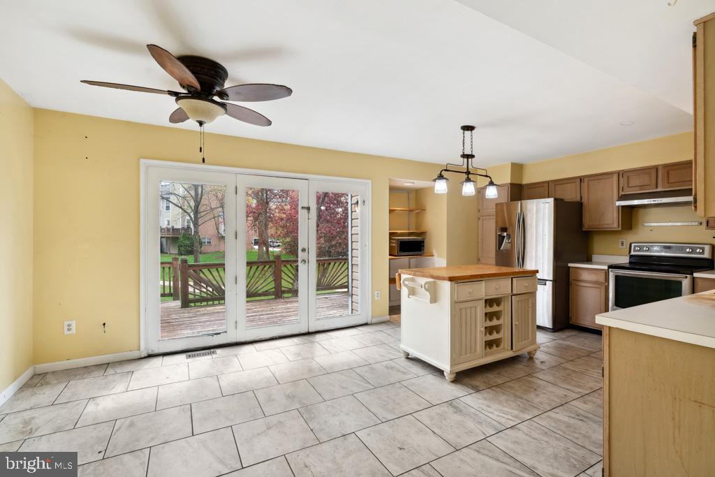 5235 LIGHTFOOT PATH