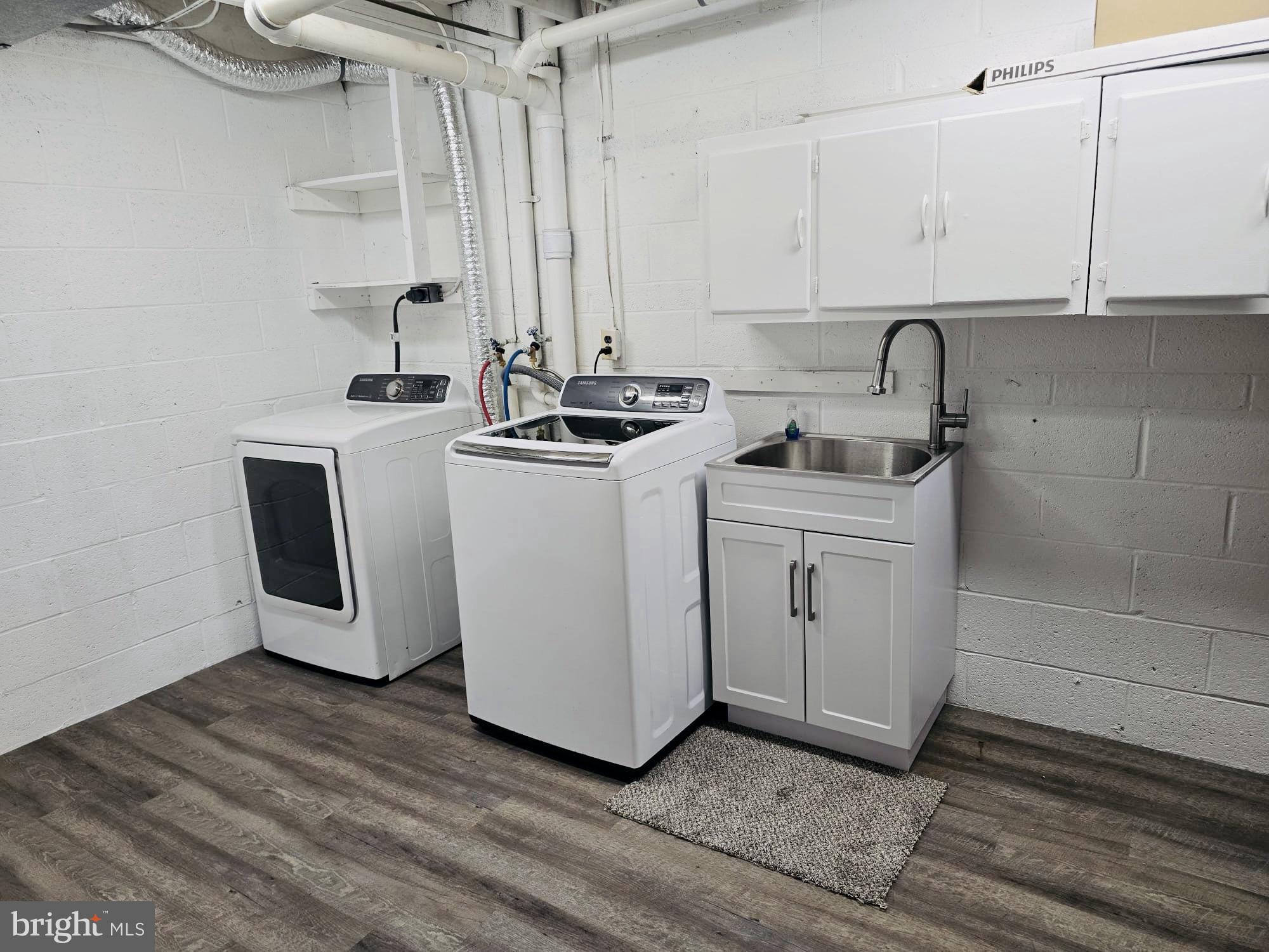 9090 Moonshine Holw #C