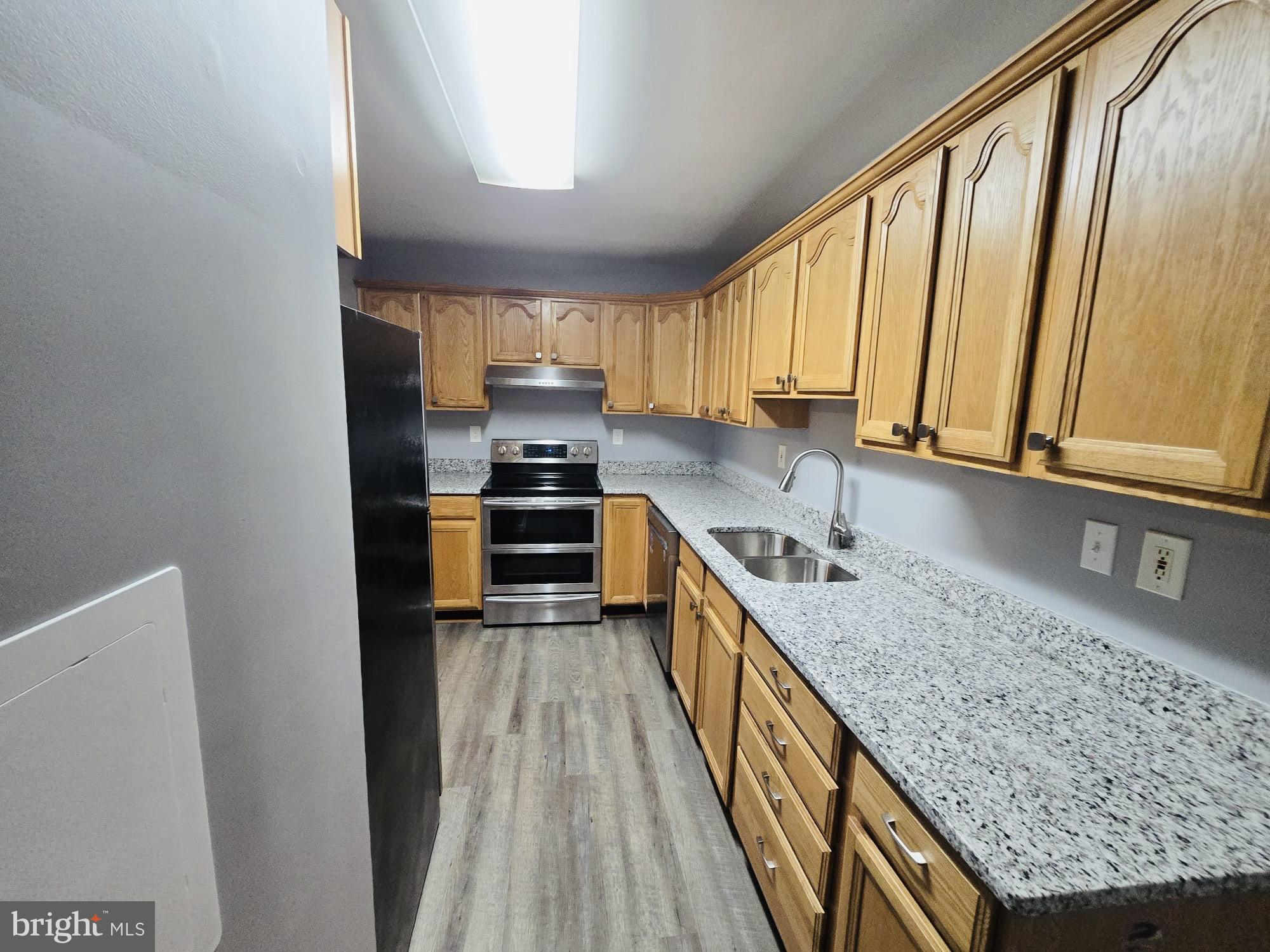 9090 Moonshine Holw #C