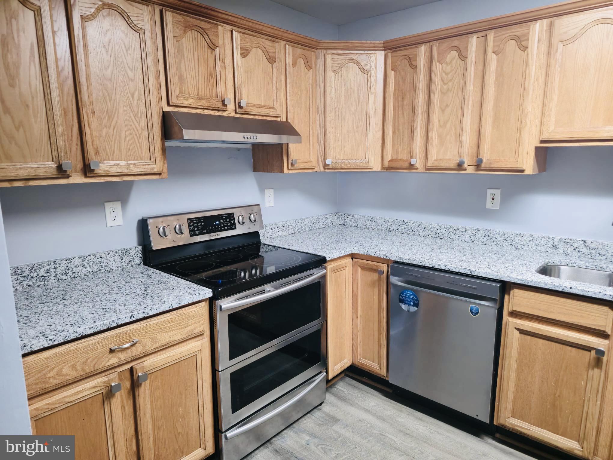 9090 Moonshine Holw #C