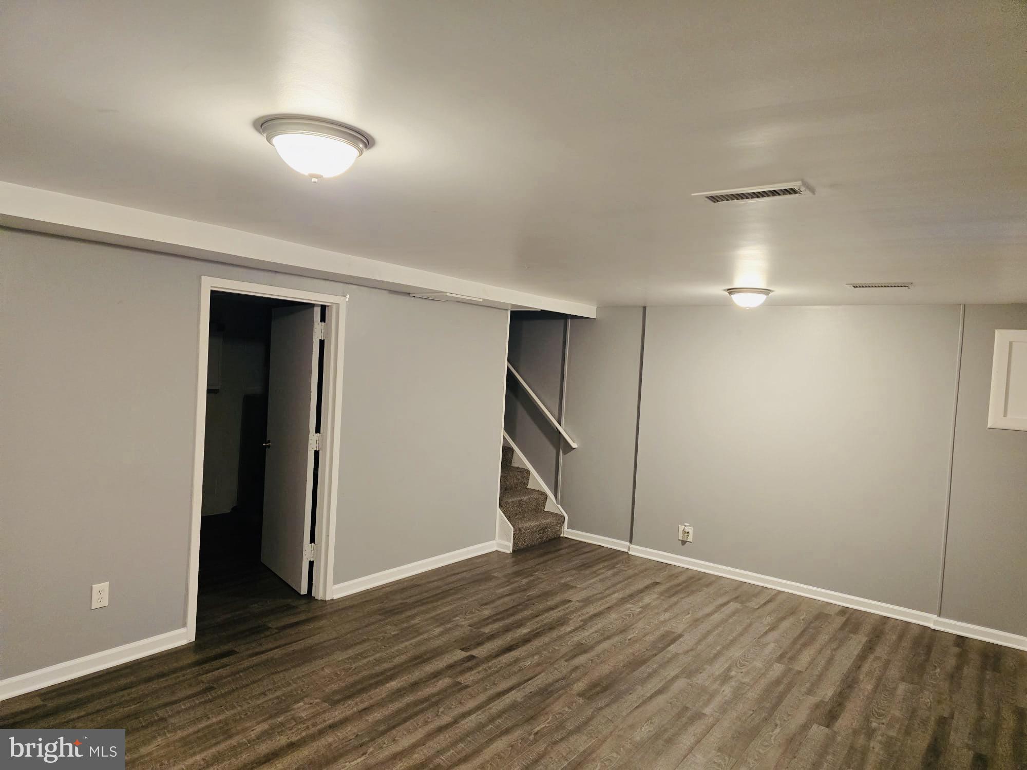 9090 Moonshine Holw #C