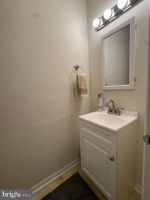 5312 ELIOTS OAK ROAD