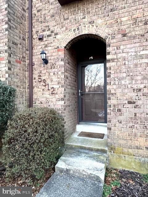 5312 ELIOTS OAK ROAD