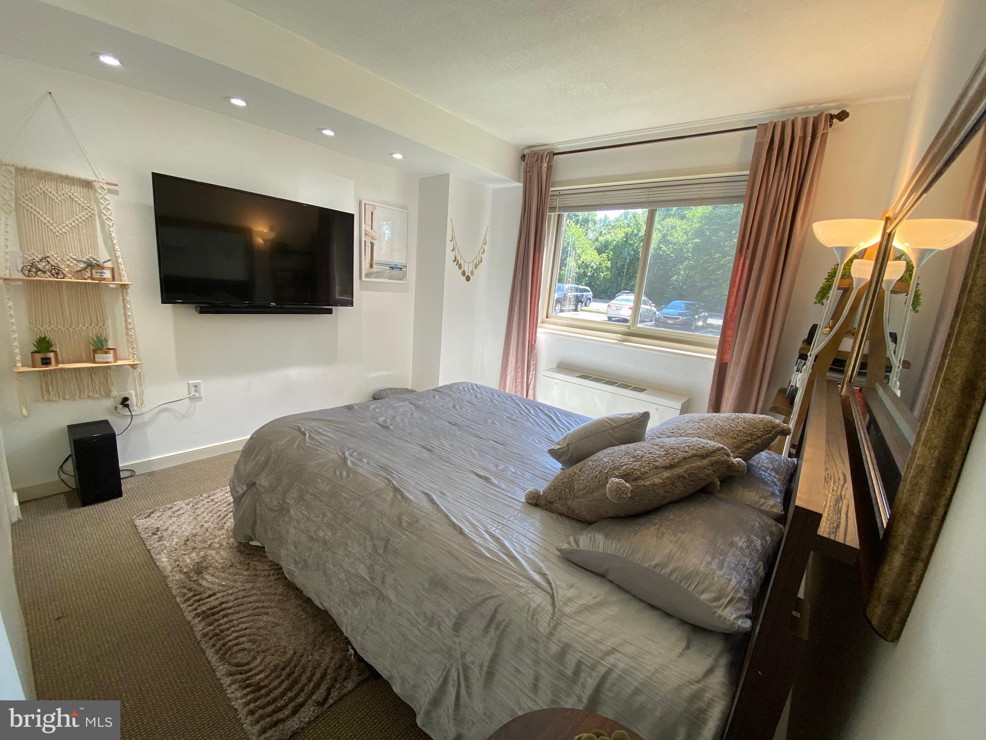 7333 New Hampshire AVENUE Unit: 110S