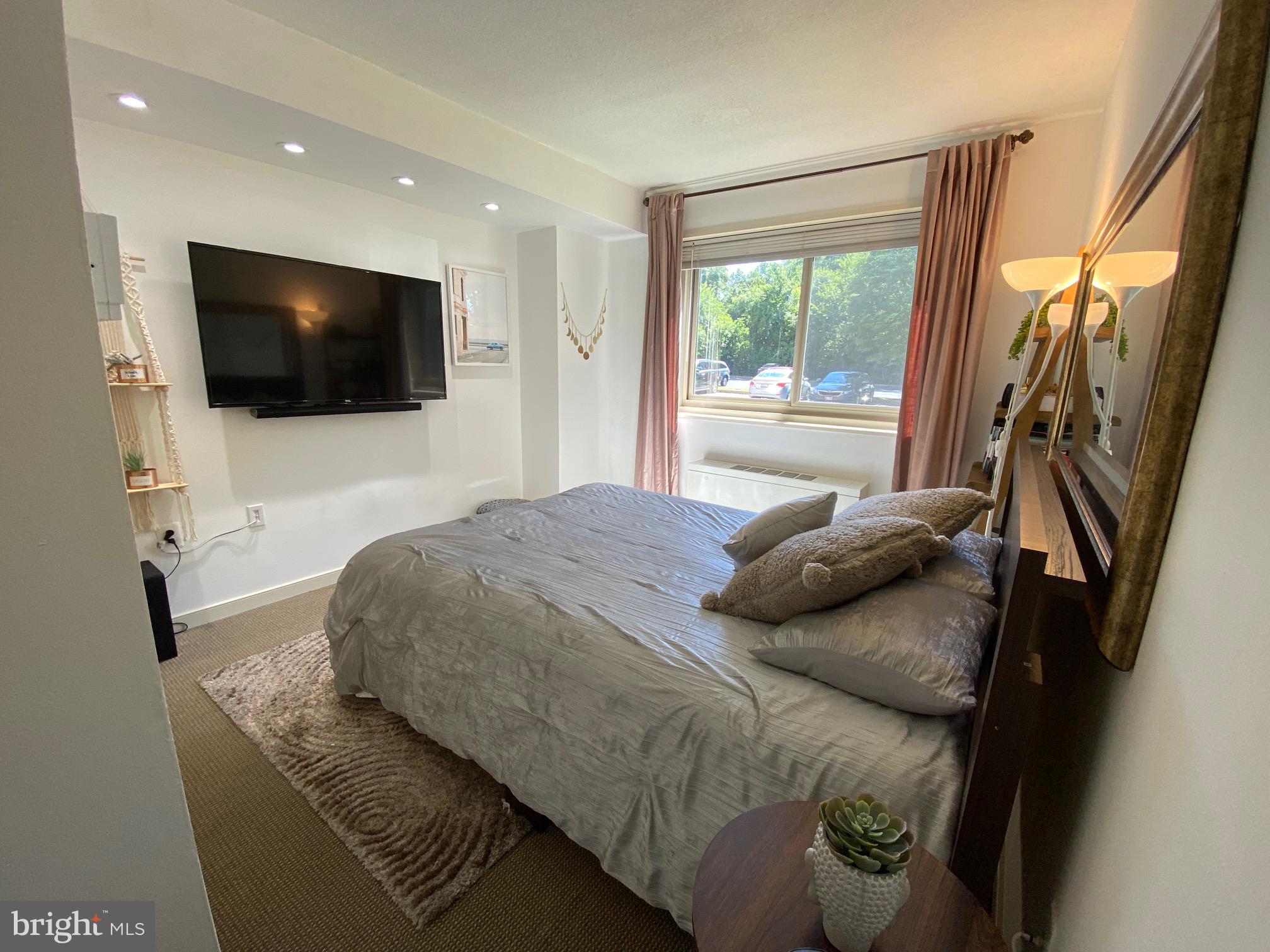 7333 New Hampshire AVENUE Unit: 110S