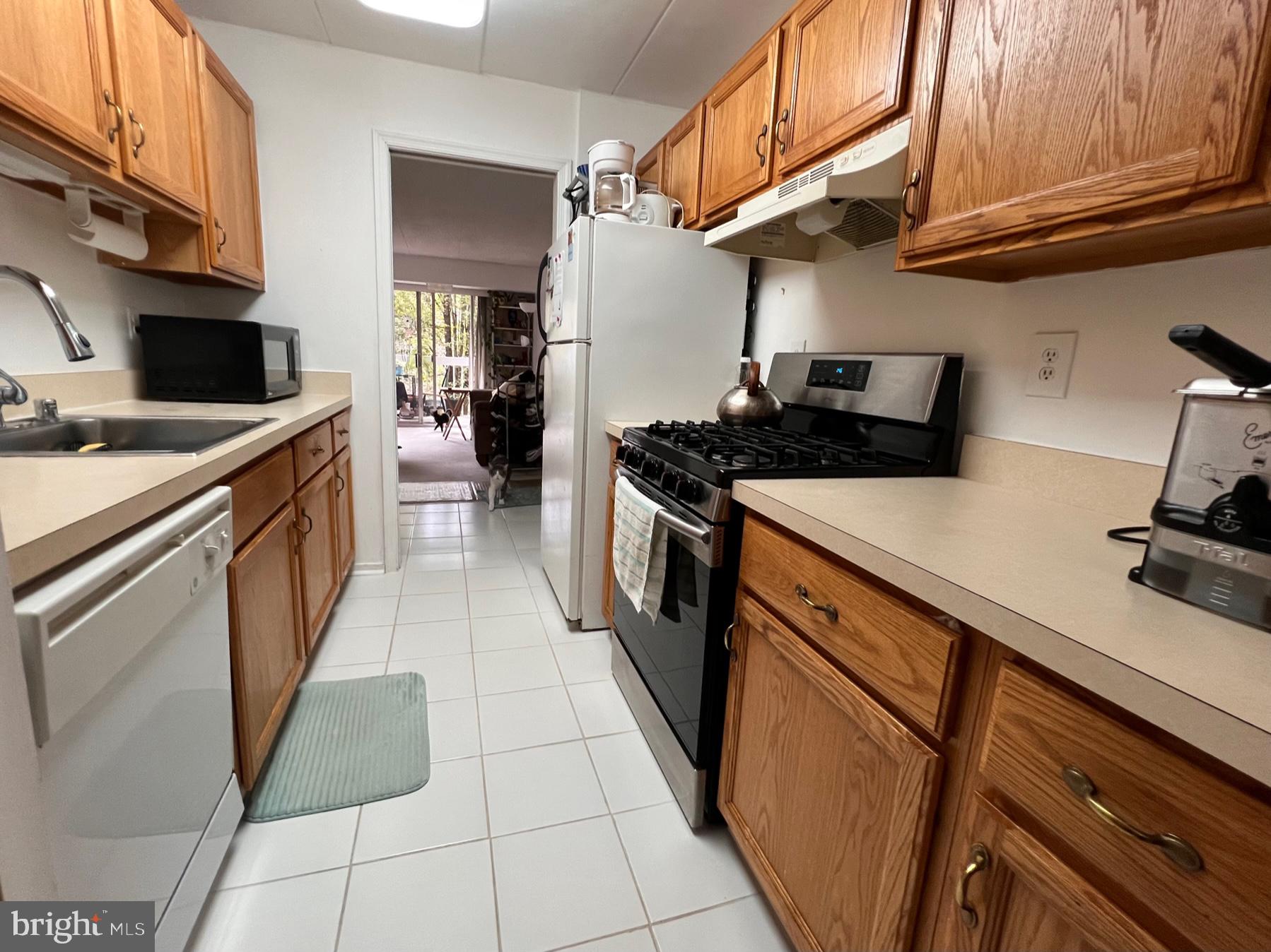 3236 Hewitt AVENUE Unit: 4-2-A