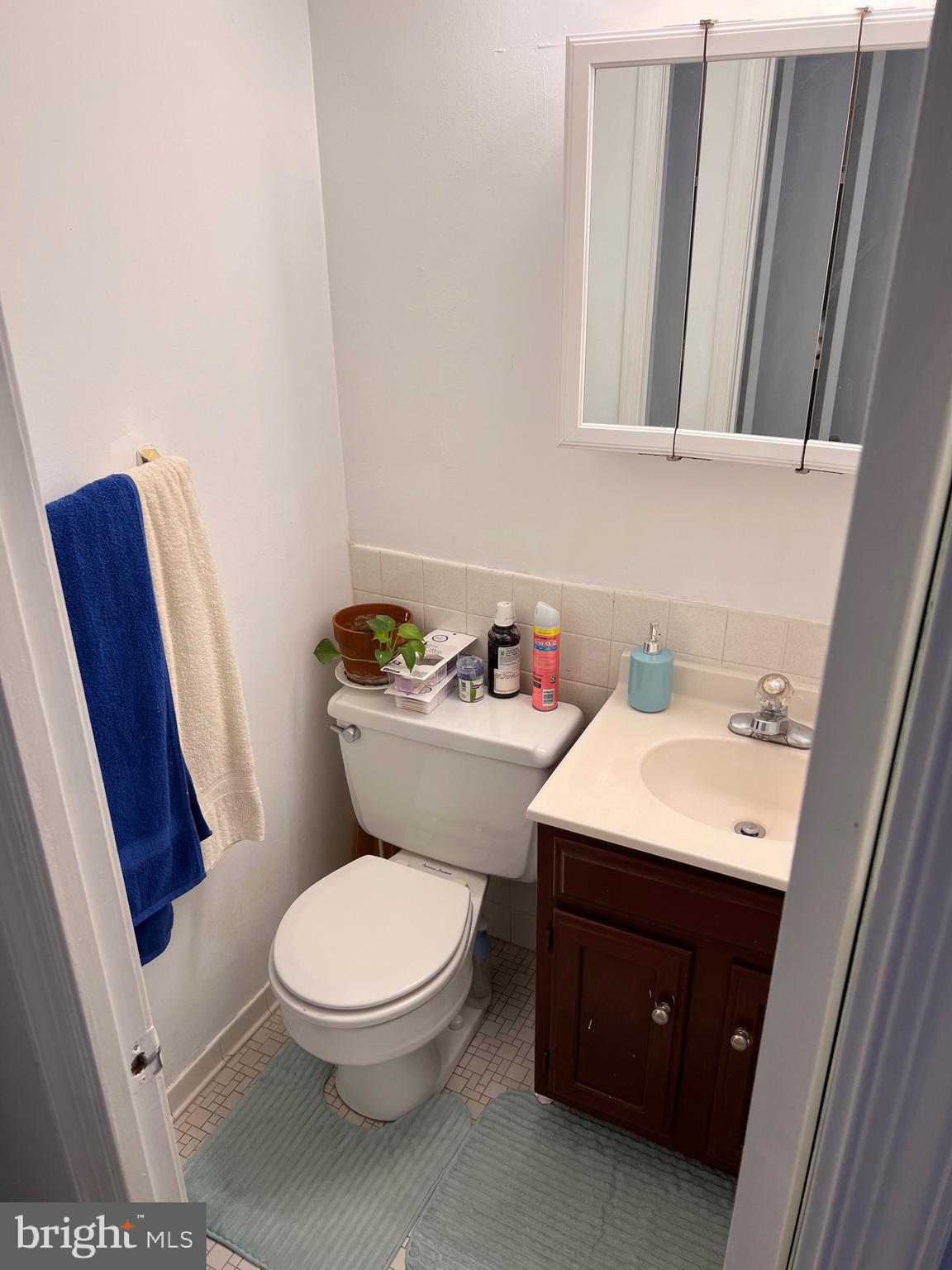 3236 Hewitt AVENUE Unit: 4-2-A