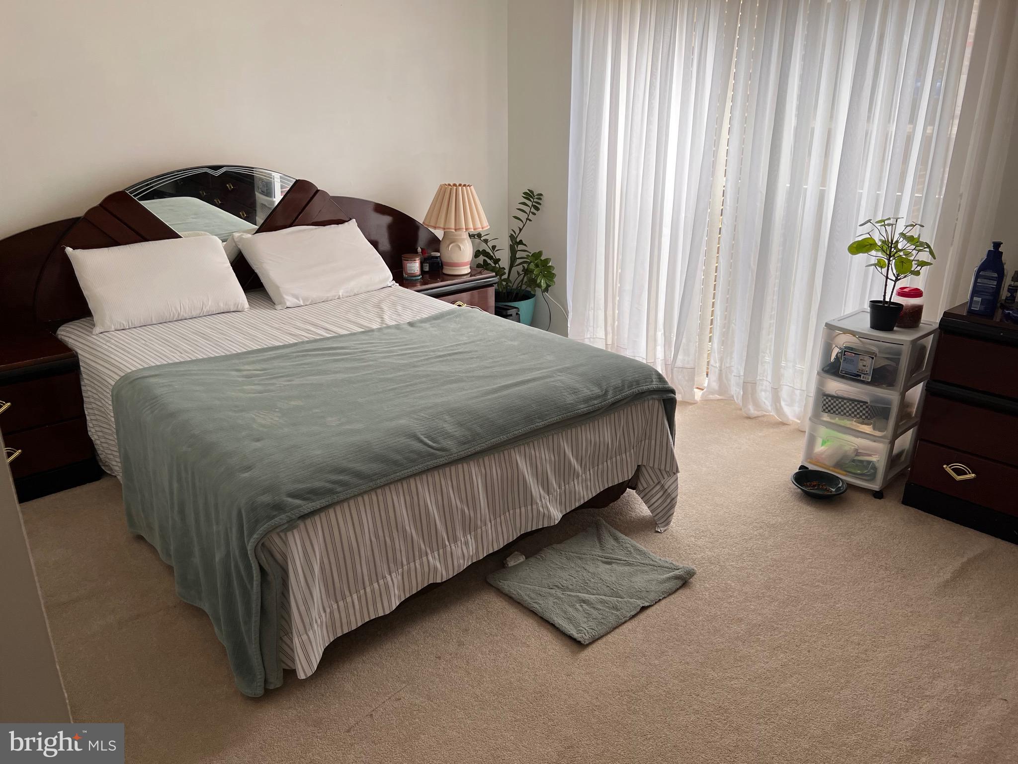 3236 Hewitt AVENUE Unit: 4-2-A
