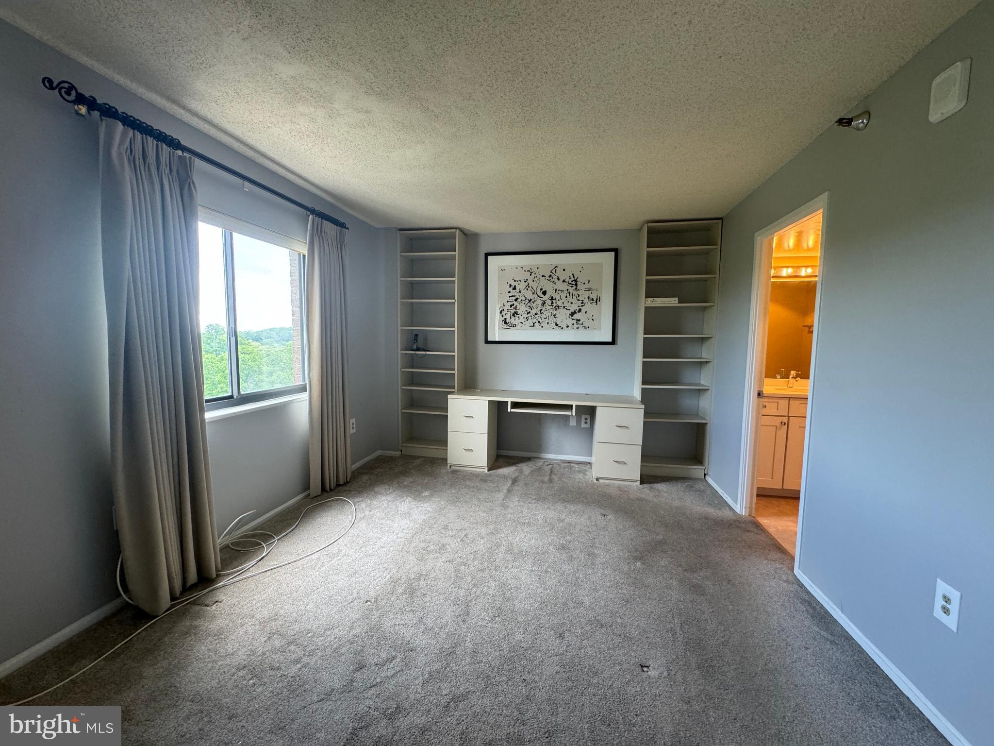 15101 Interlachen Dr #1-815