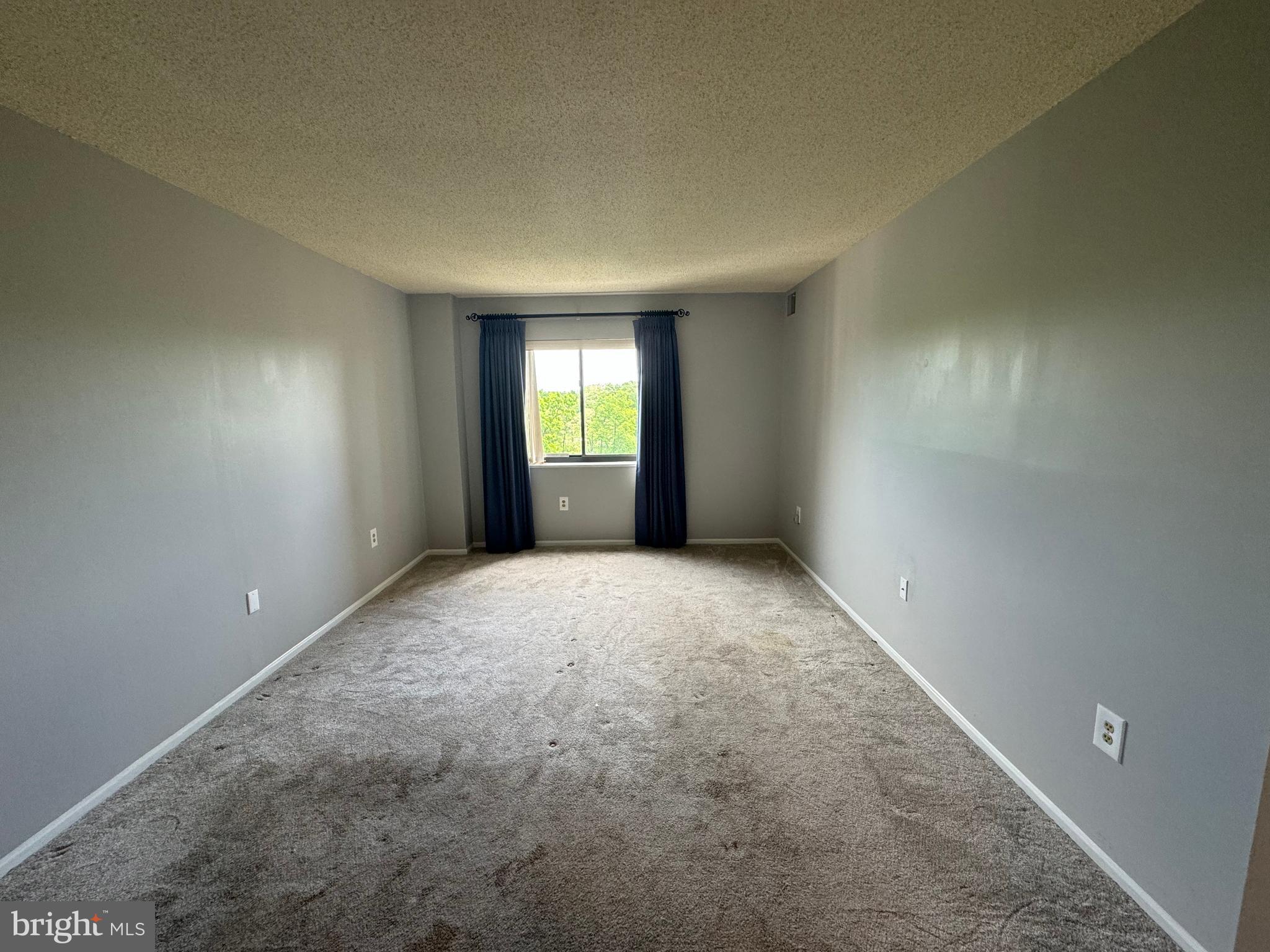 15101 Interlachen Dr #1-815