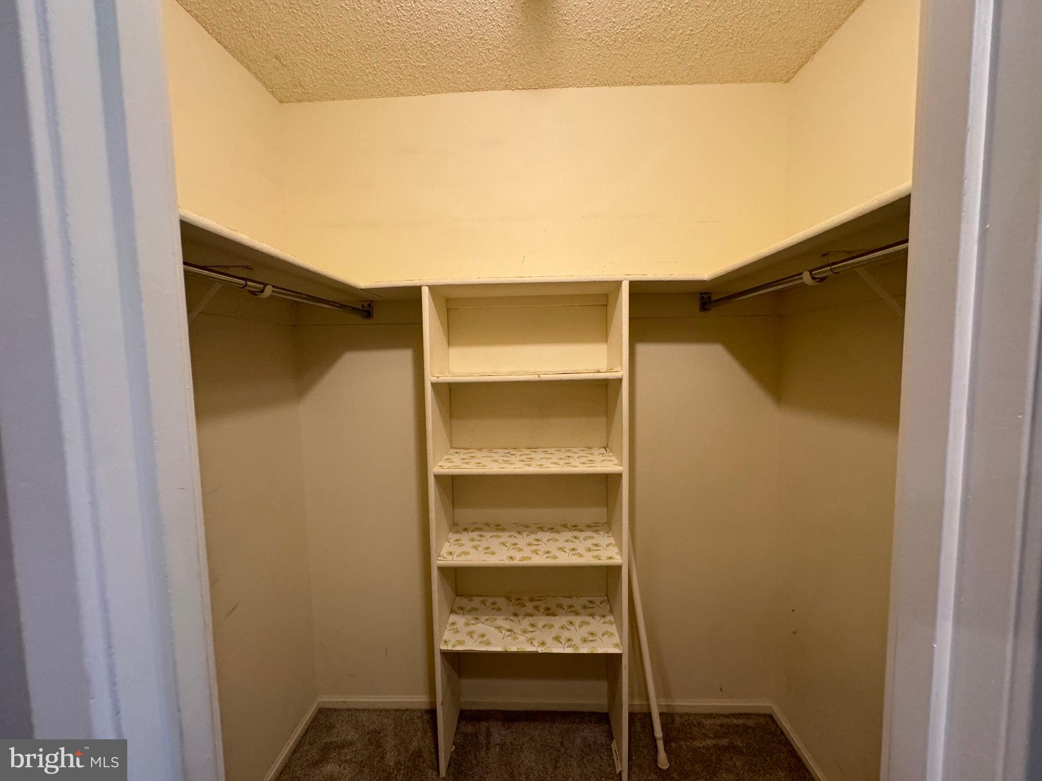 15101 Interlachen Dr #1-815