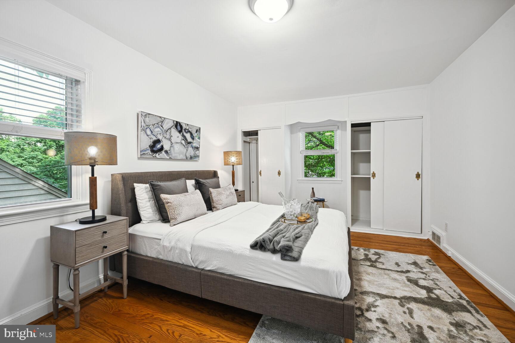 211 Dale Dr