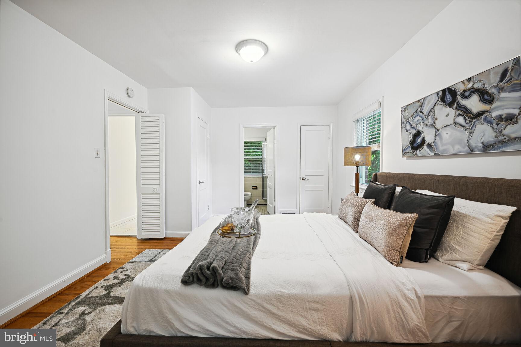 211 Dale Dr