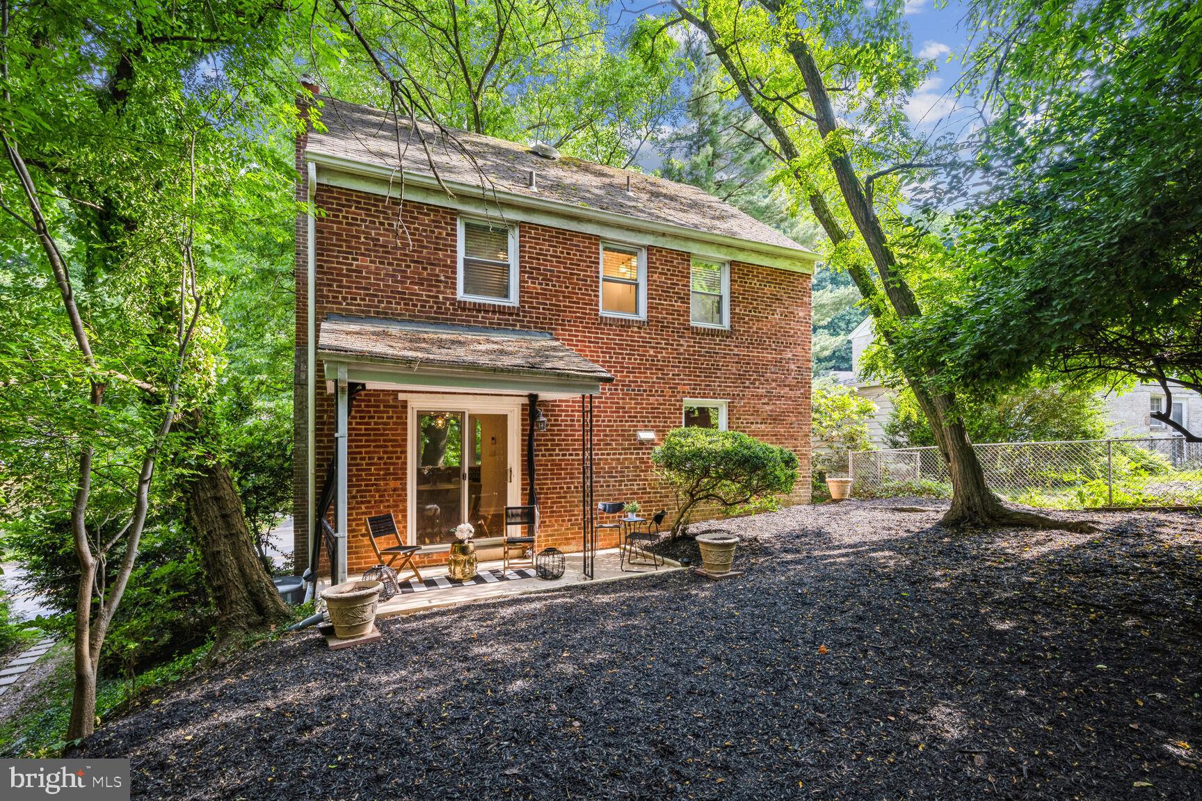 211 Dale Dr
