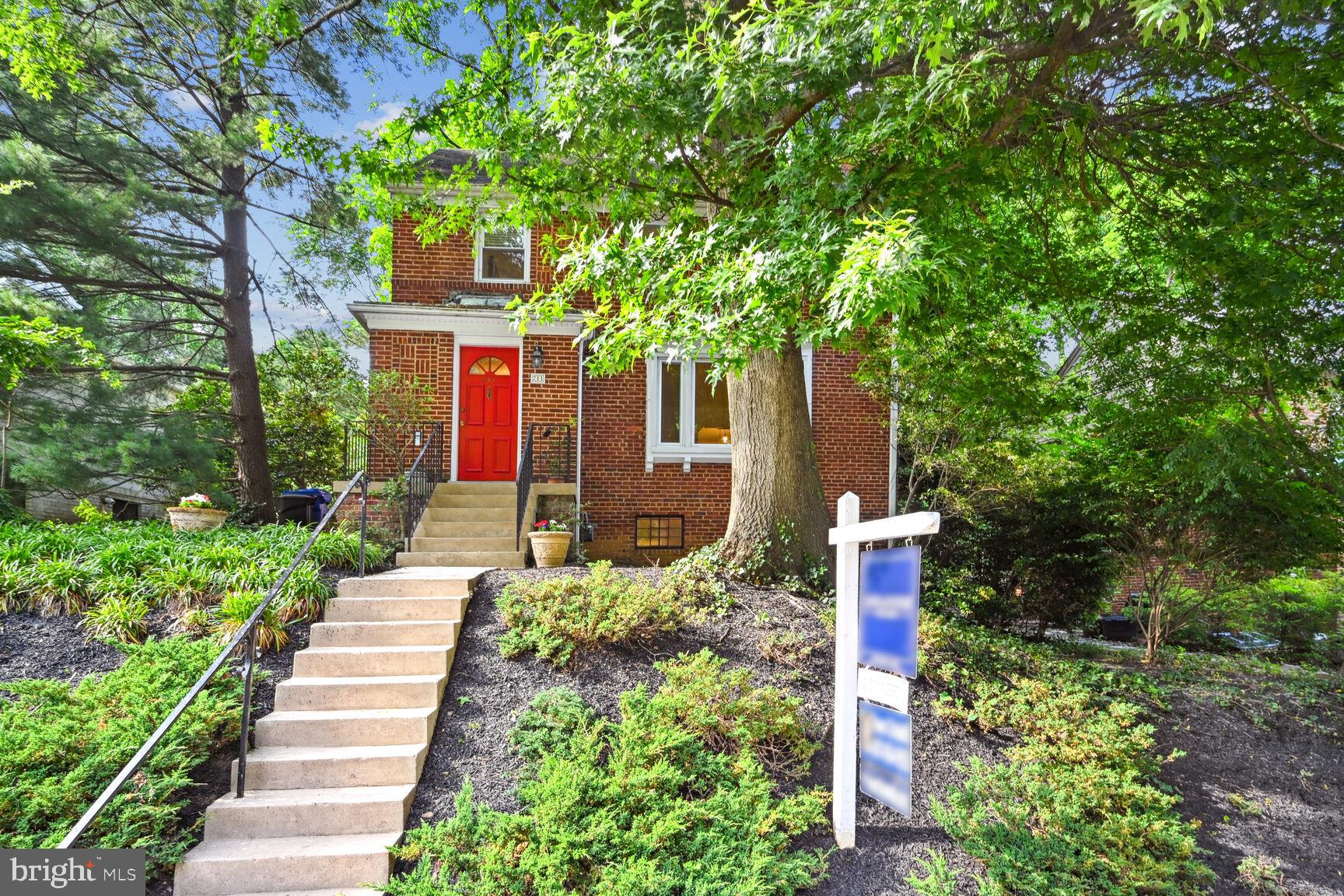 211 Dale Dr