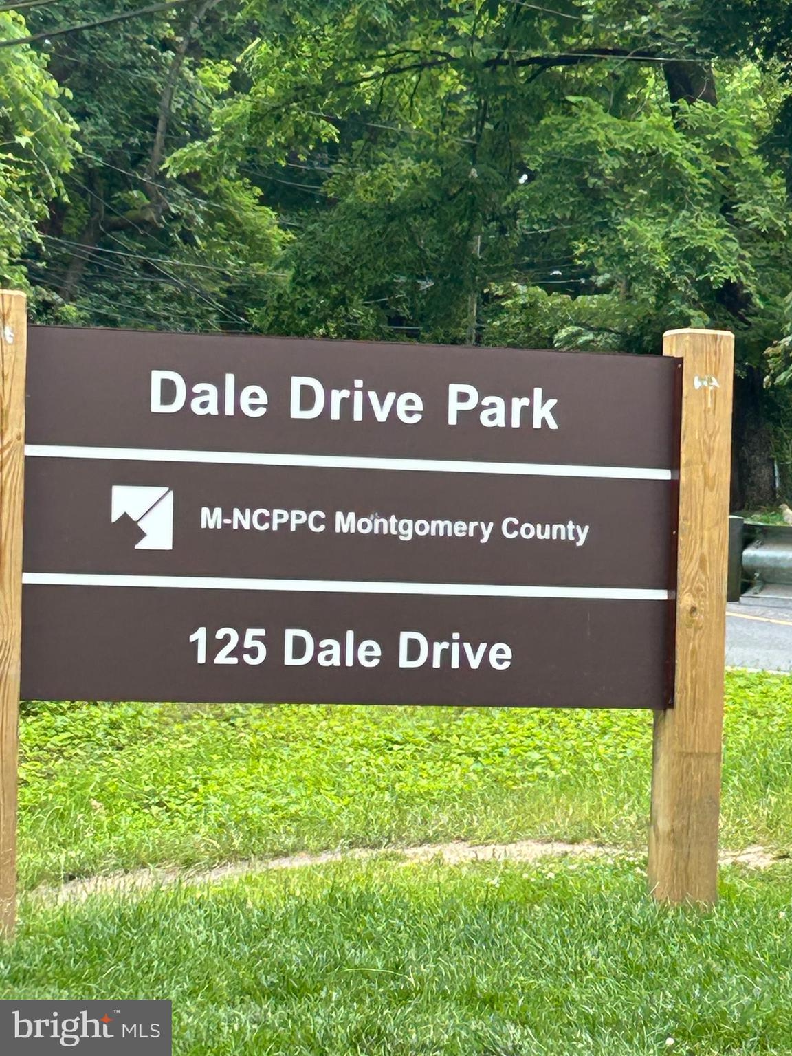 211 Dale Dr