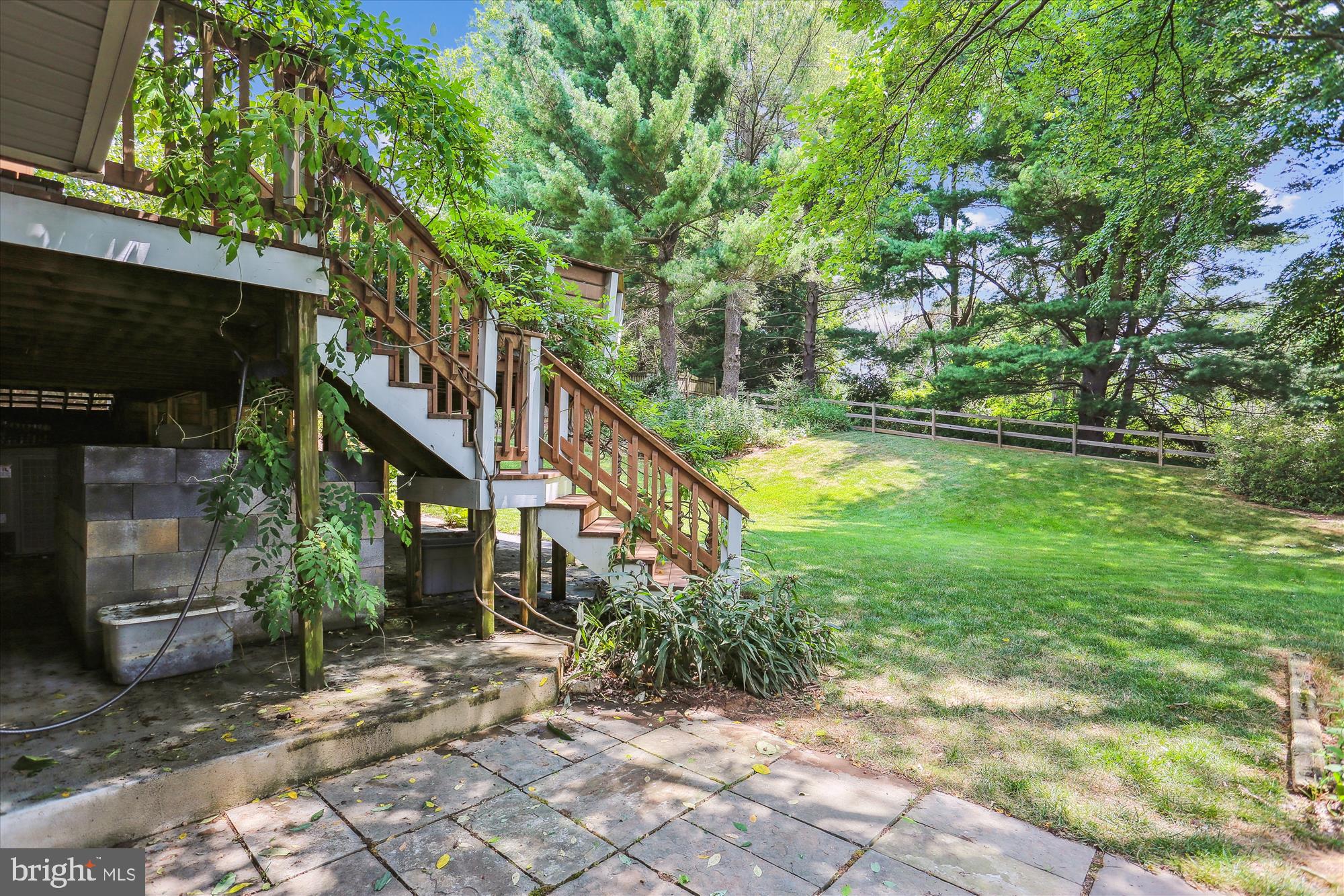 17109 Flatwood Dr