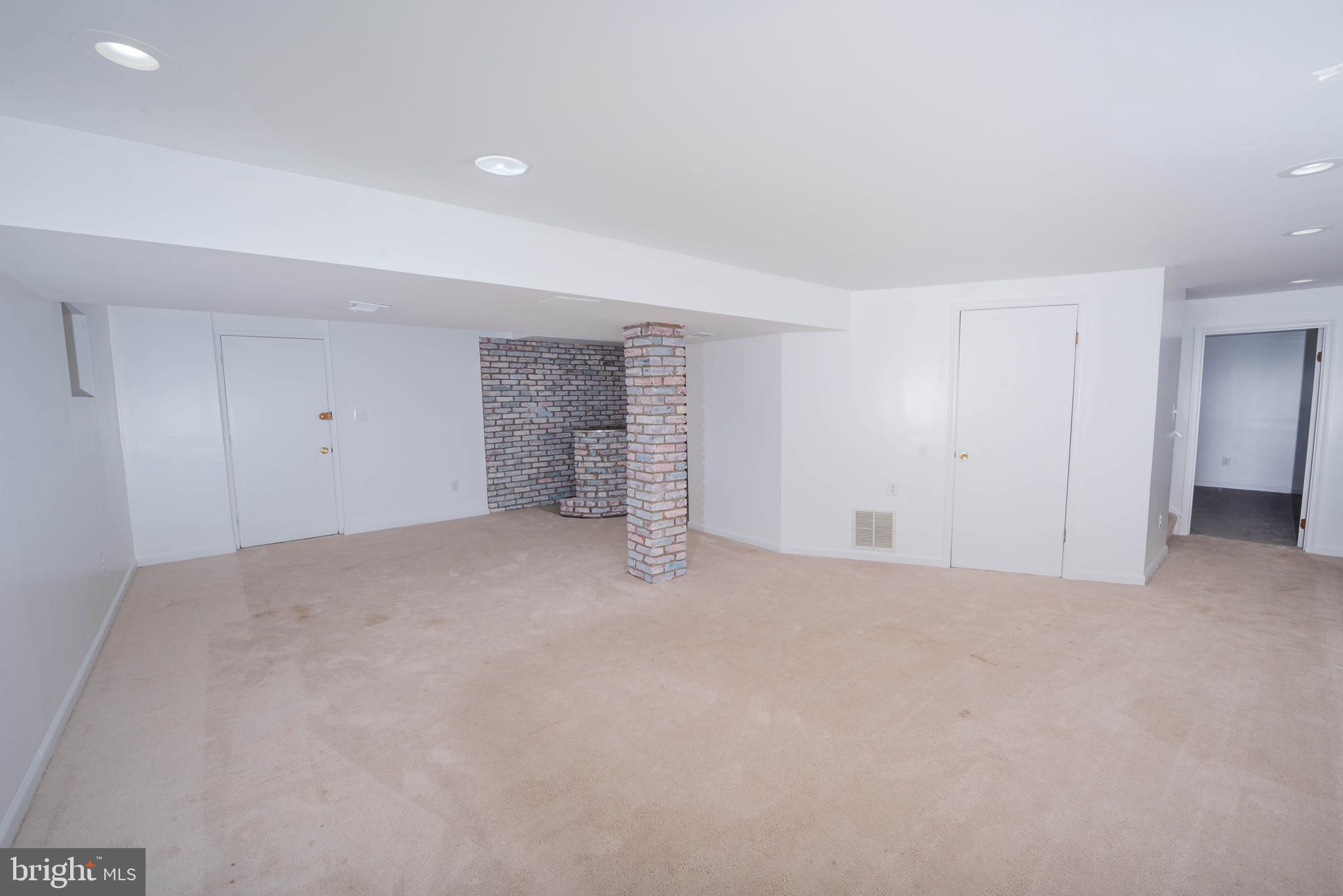 16605 GEORGE WASHINGTON DR