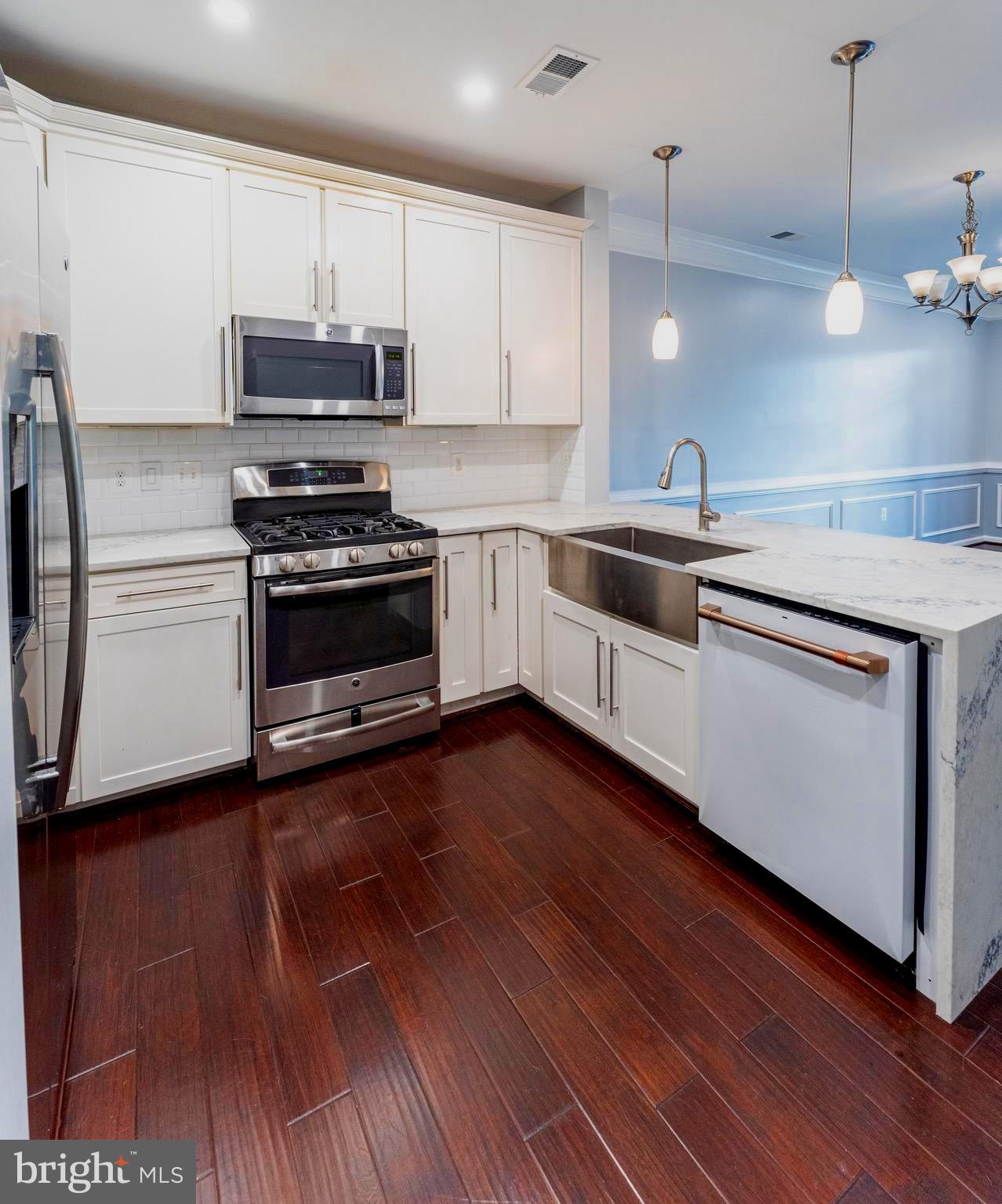 3850 CLARA DOWNEY AVE #14