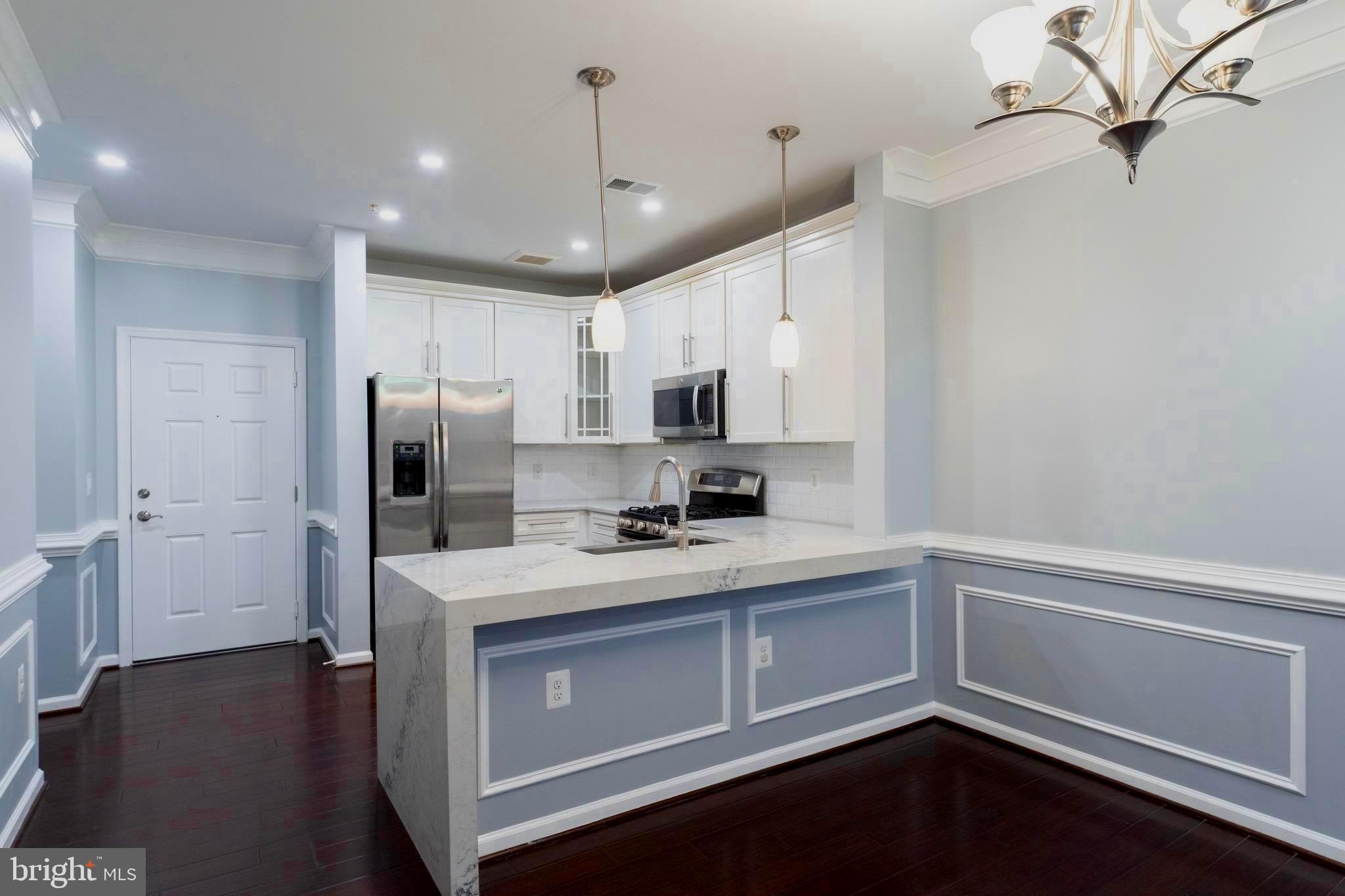 3850 CLARA DOWNEY AVE #14