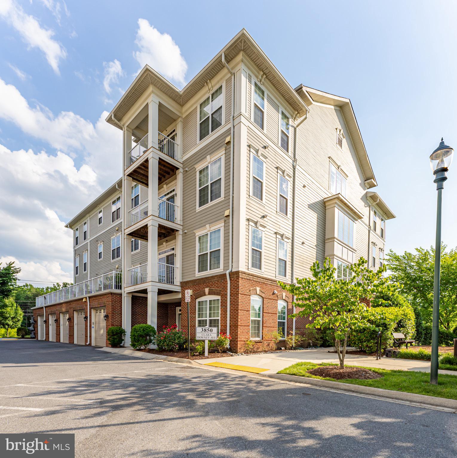 3850 CLARA DOWNEY AVE #14