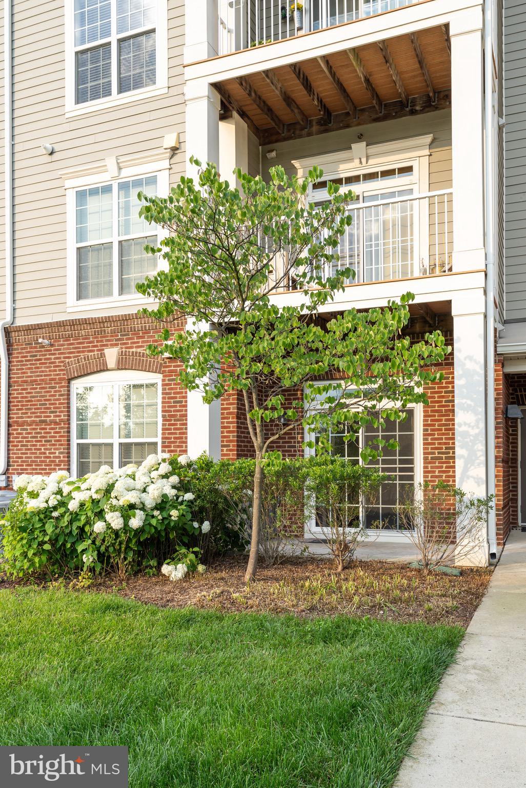 3850 CLARA DOWNEY AVE #14