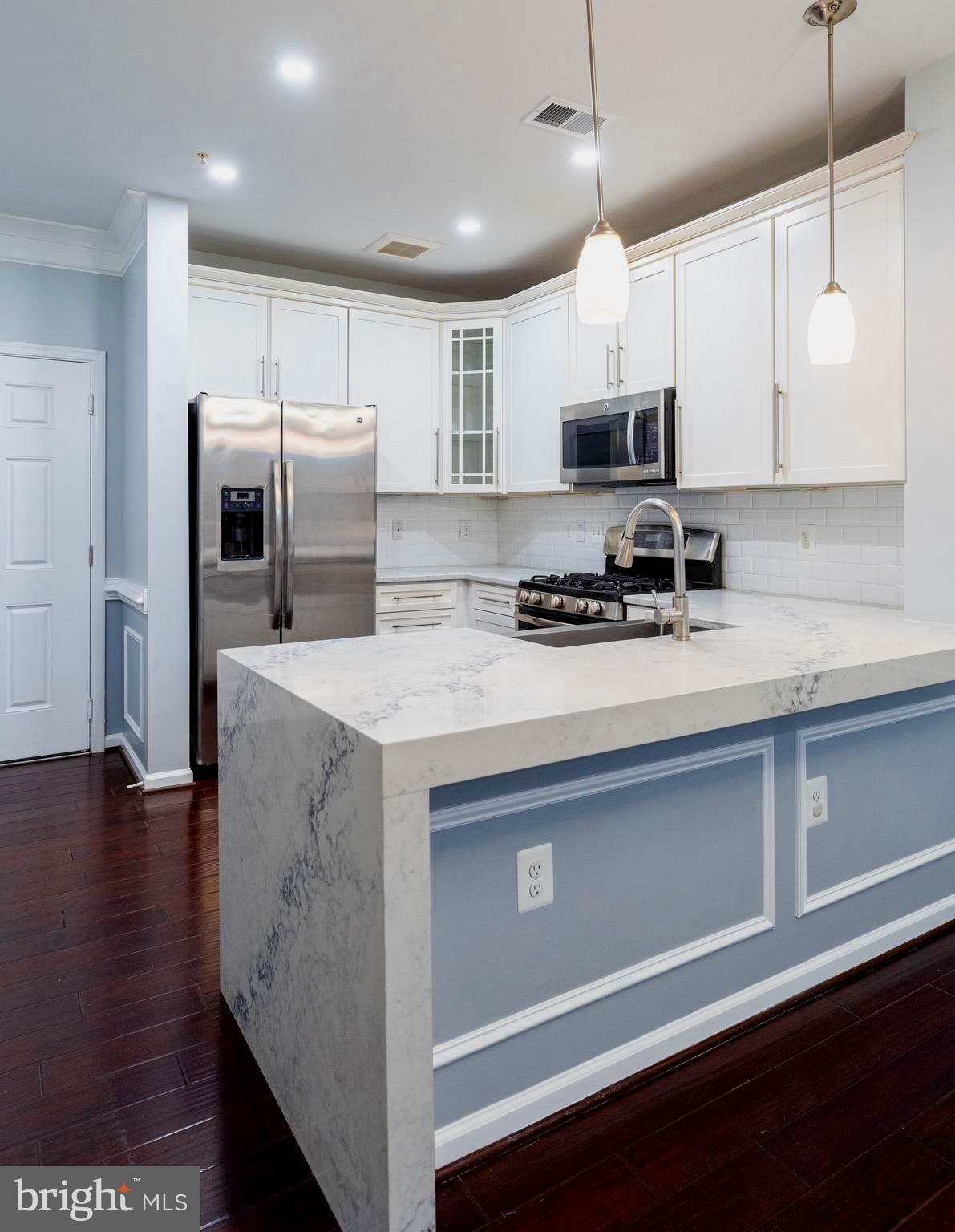 3850 CLARA DOWNEY AVE #14