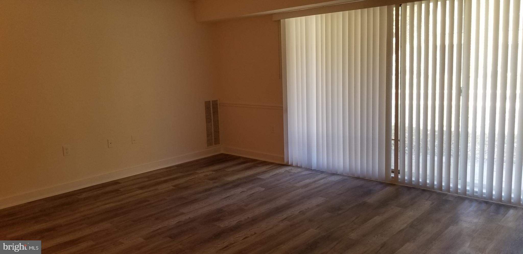 3320 HEWITT AVE #52