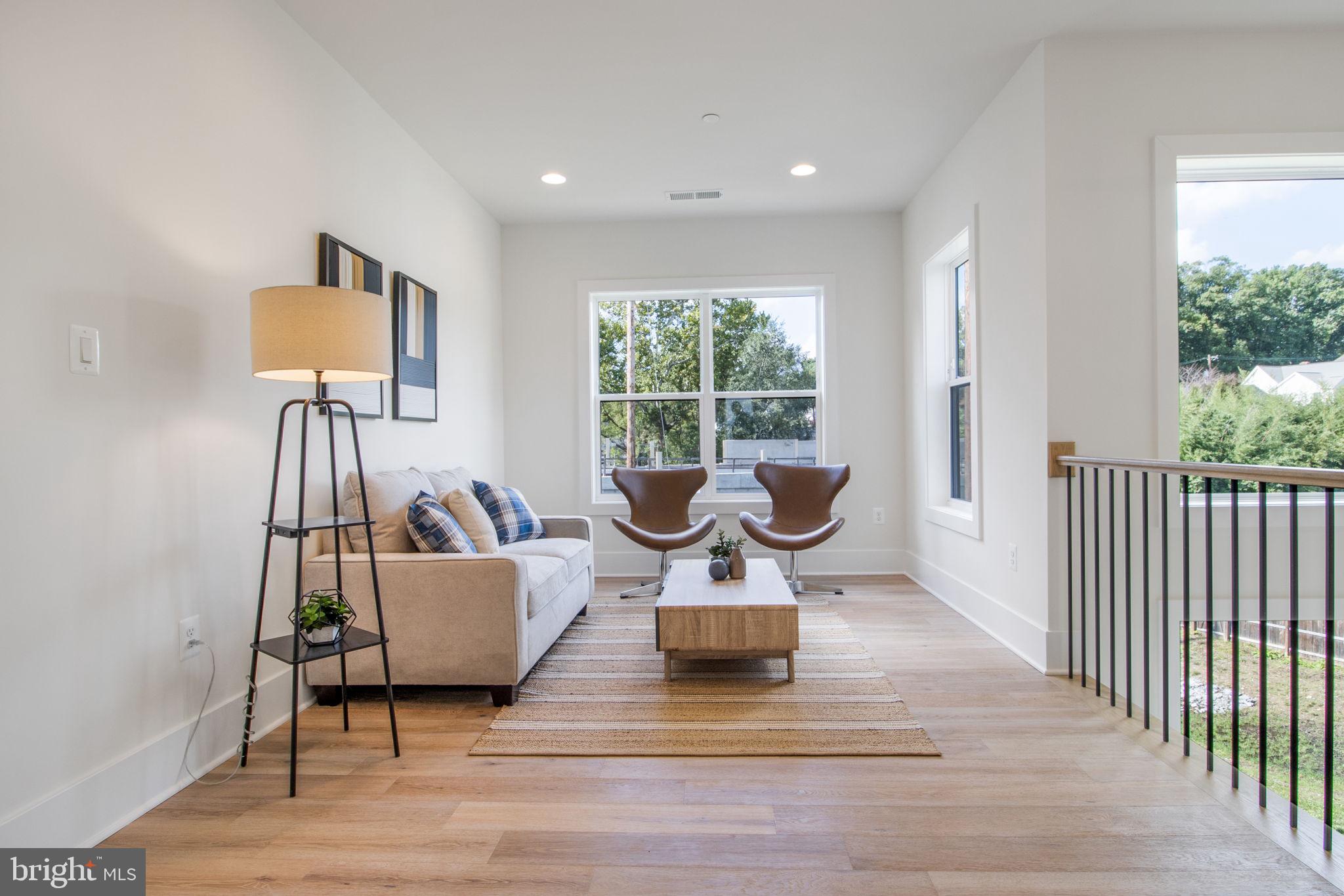4199 East West