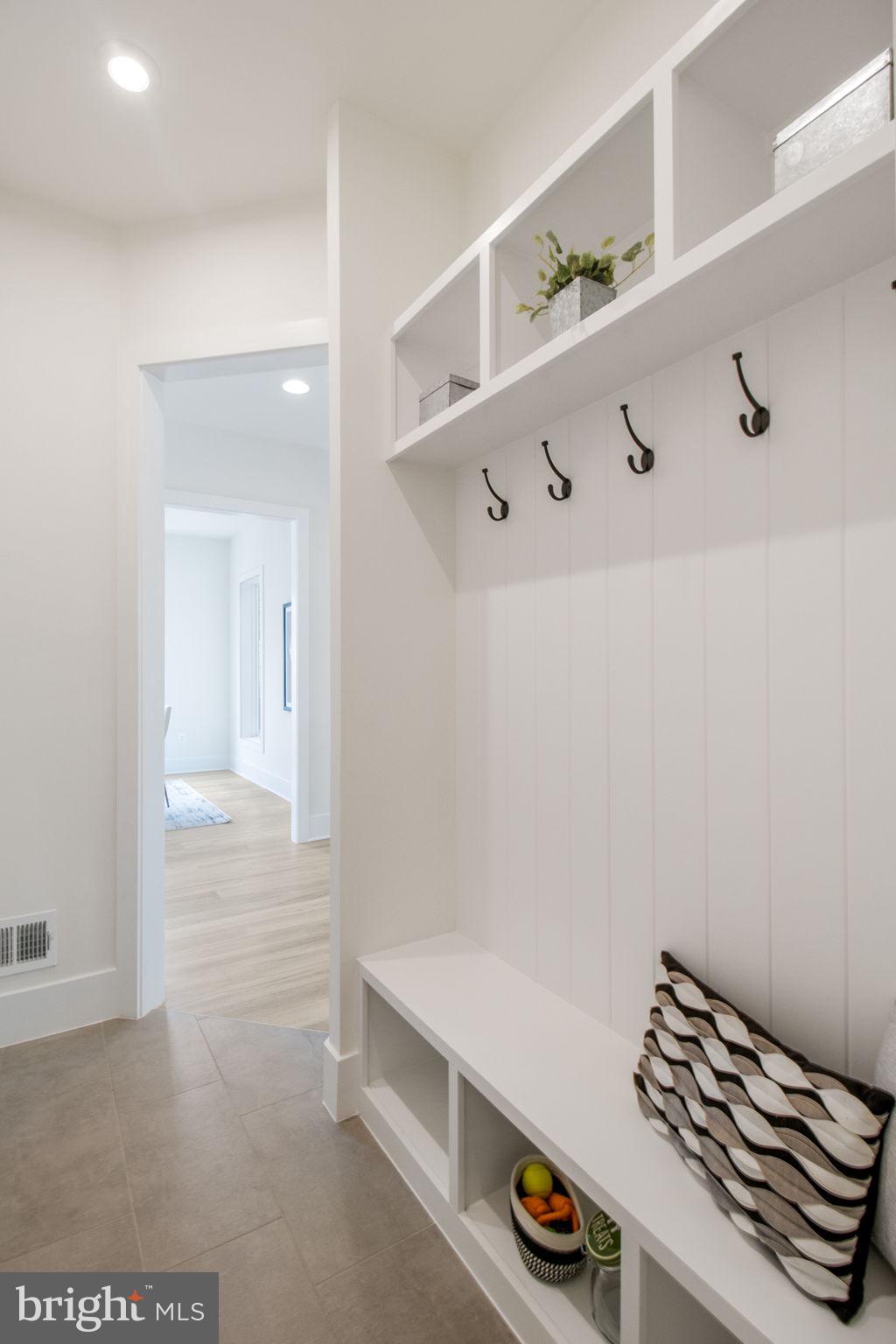 4199 East West