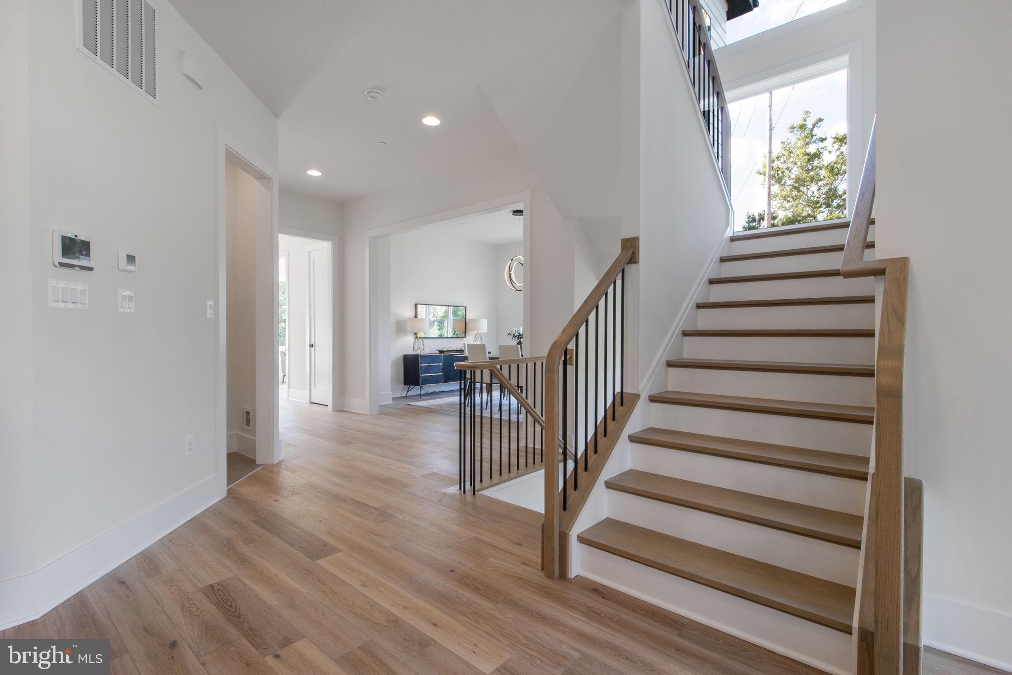 4199 East West