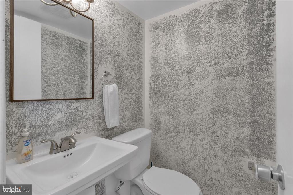2380 SUN VALLEY CIRCLE 2-N