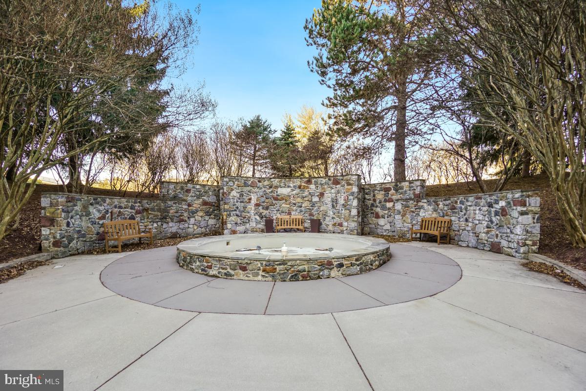 3310 N Leisure World Blvd #516