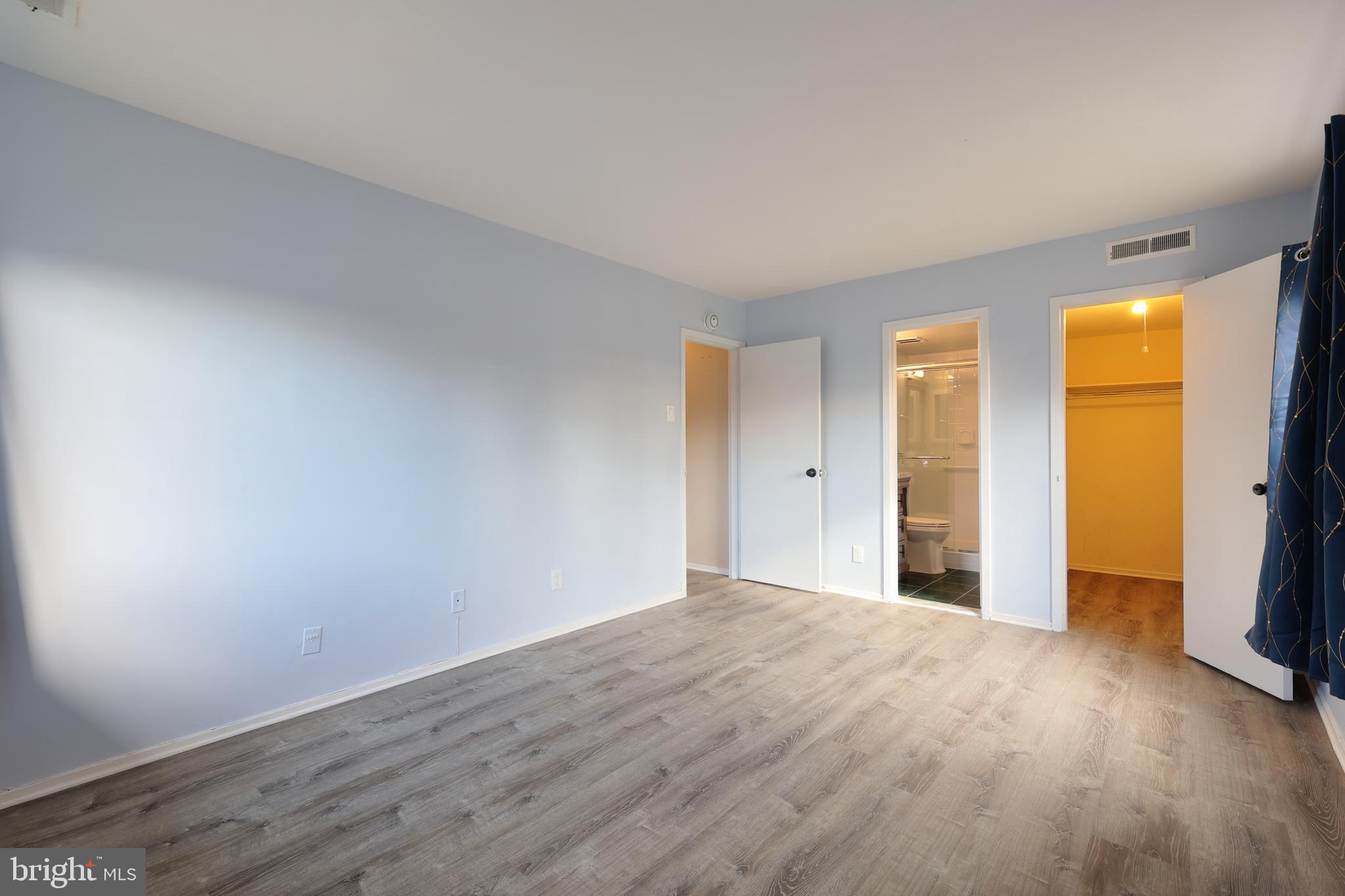 19301 Club House Rd #302