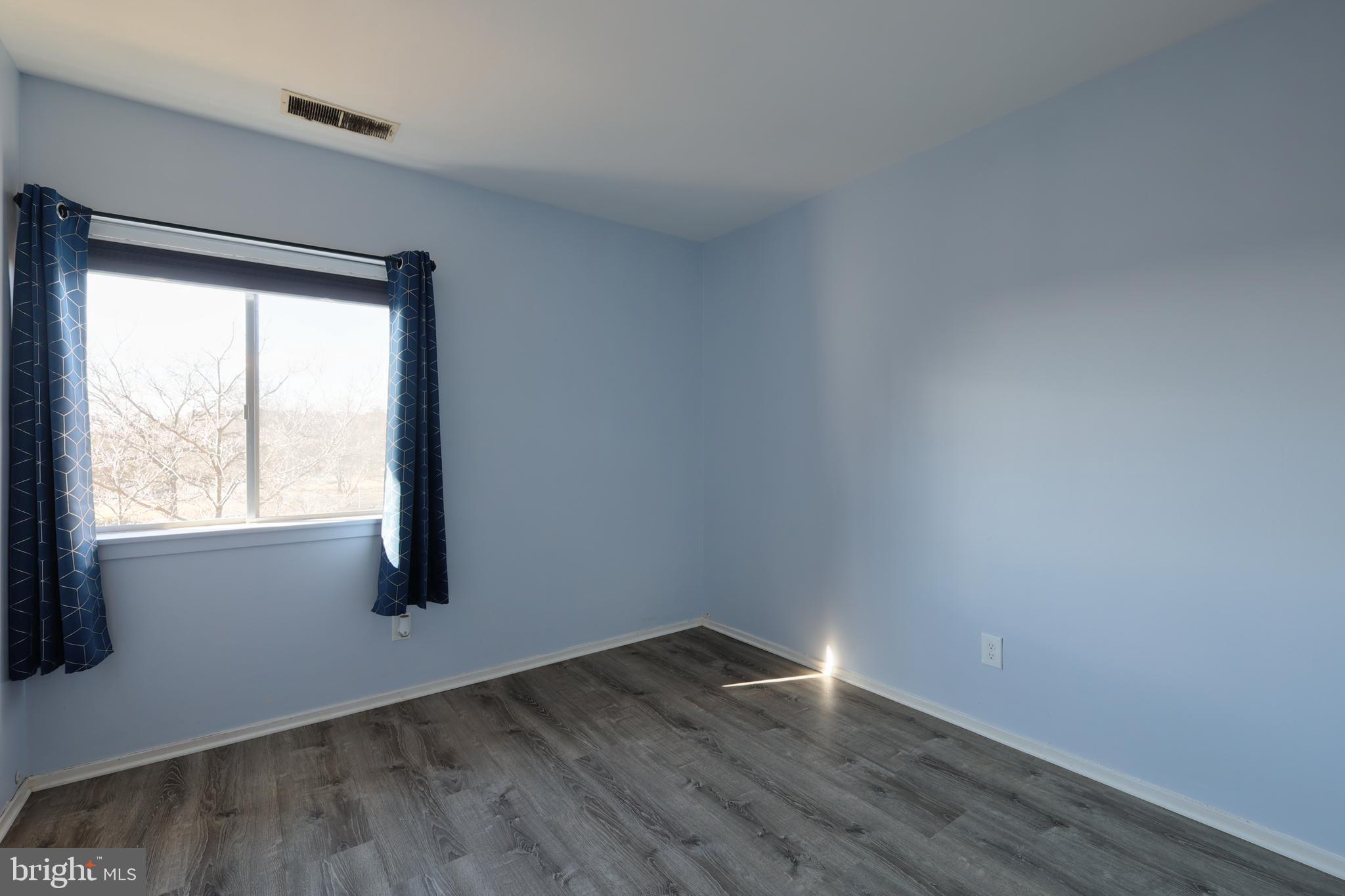 19301 Club House Rd #302