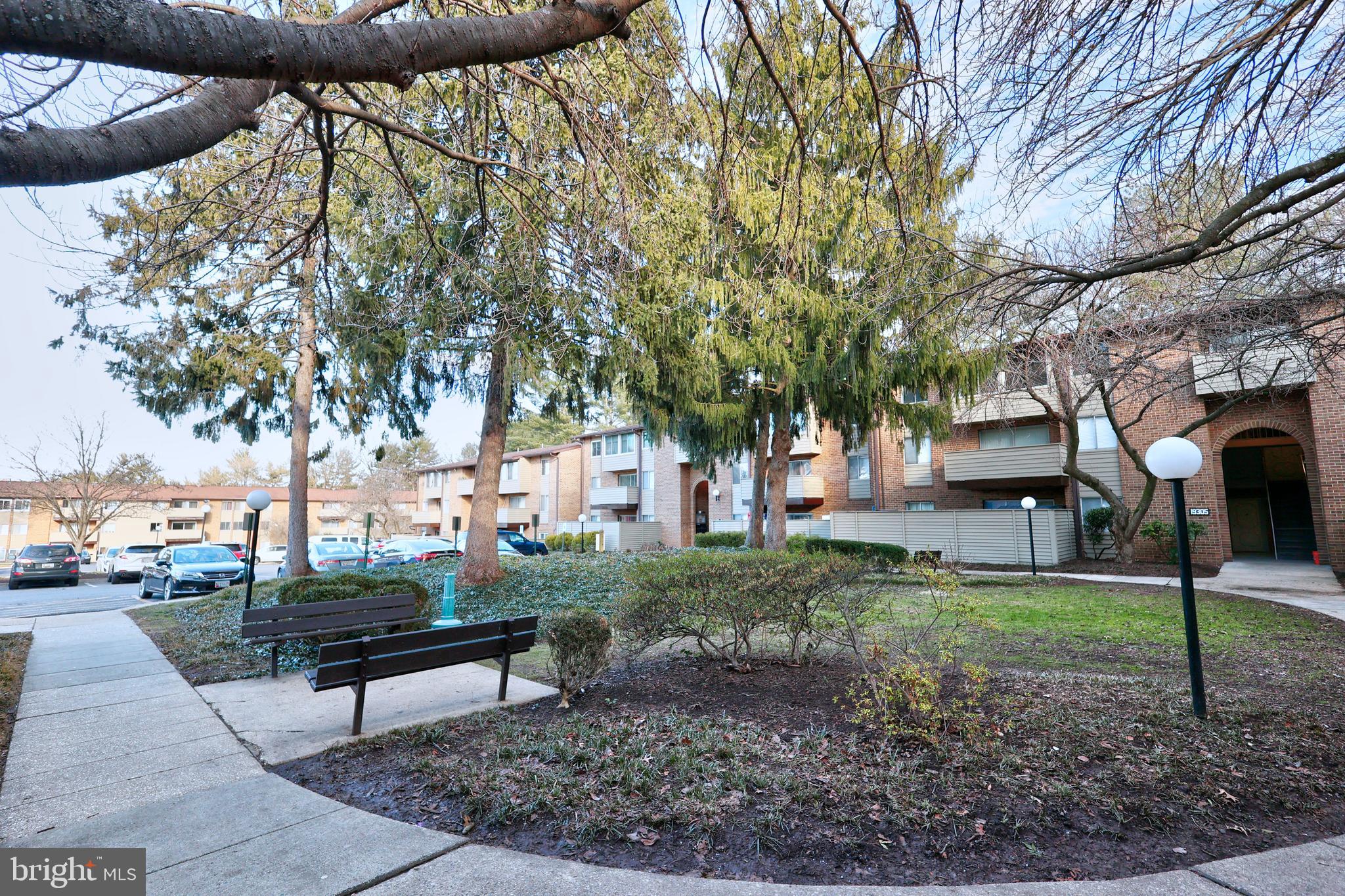 19301 Club House Rd #302