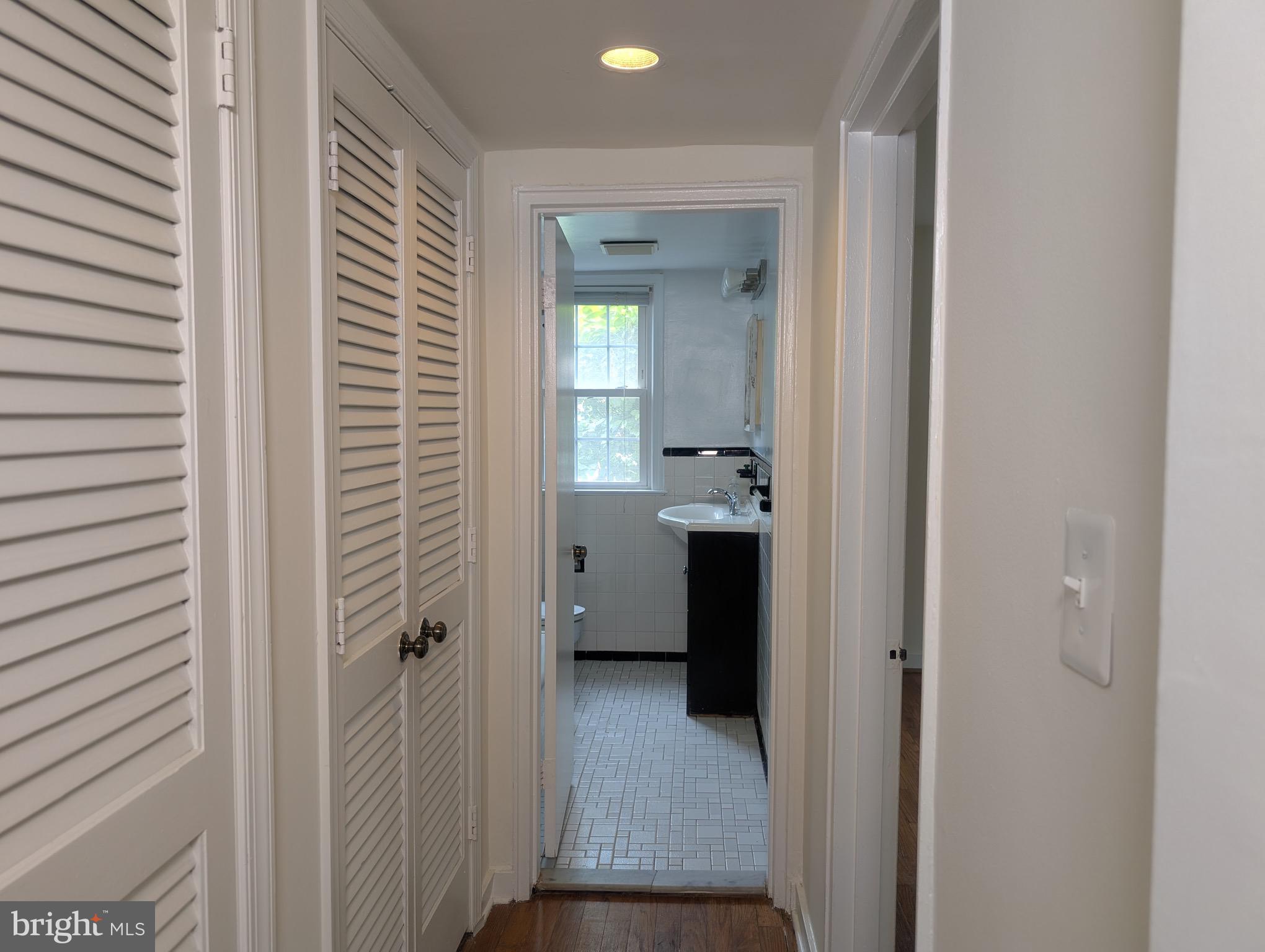 2232 WASHINGTON AVE #102