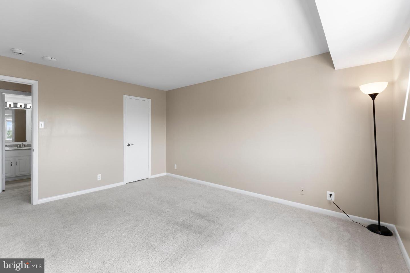 12001 Old Columbia Pike #709