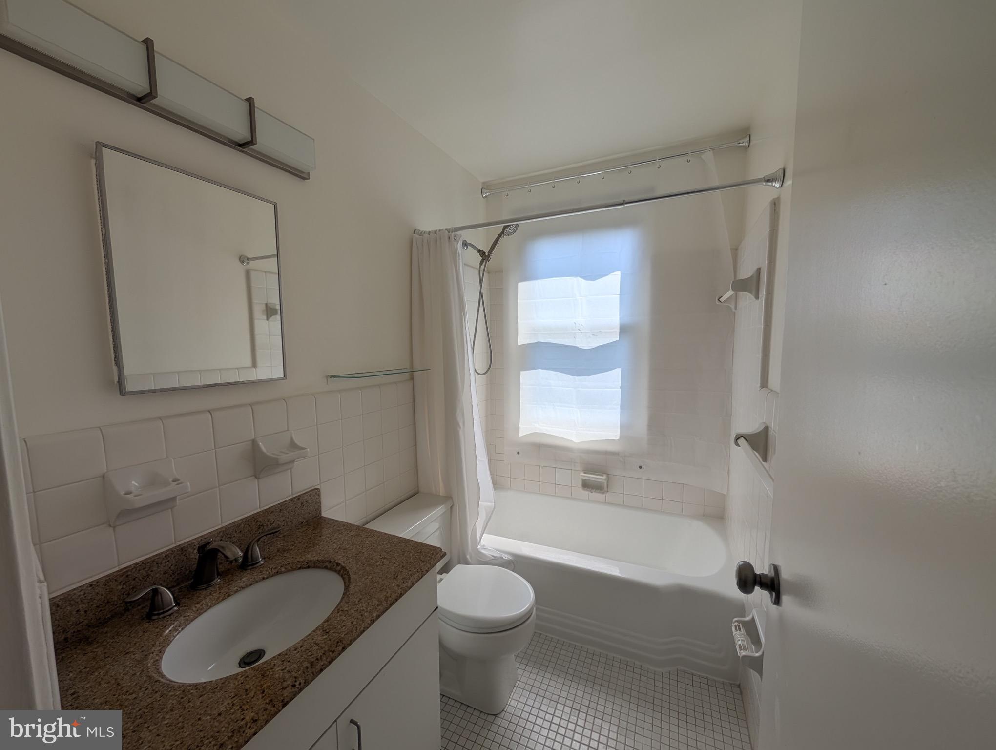 4824 CHEVY CHASE DR #302