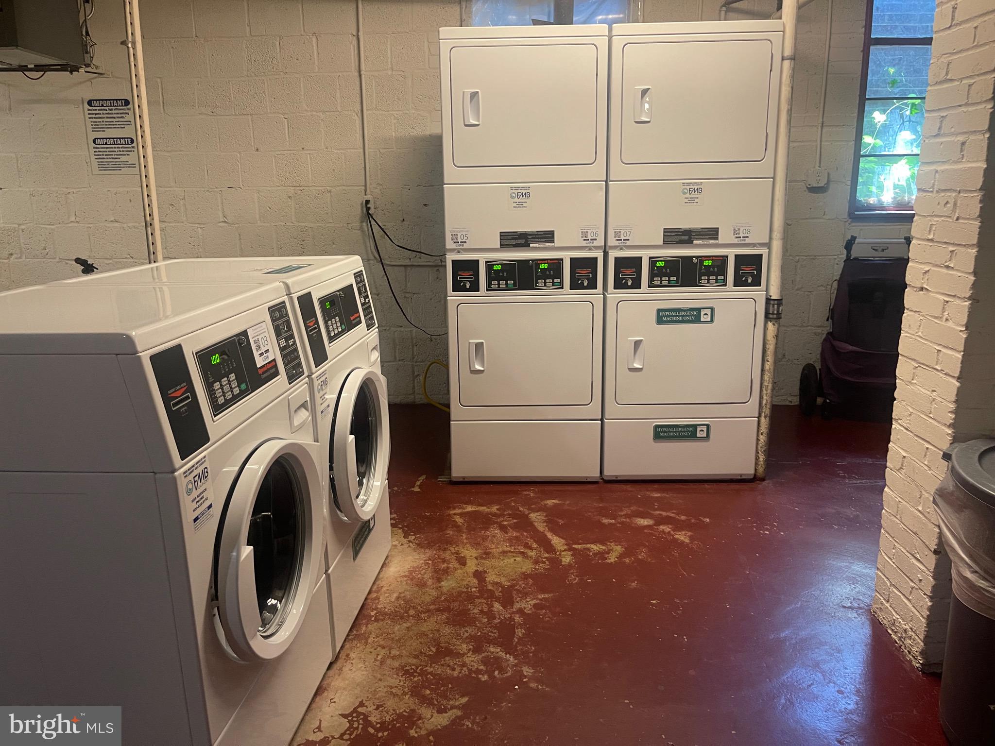 4824 CHEVY CHASE DR #302